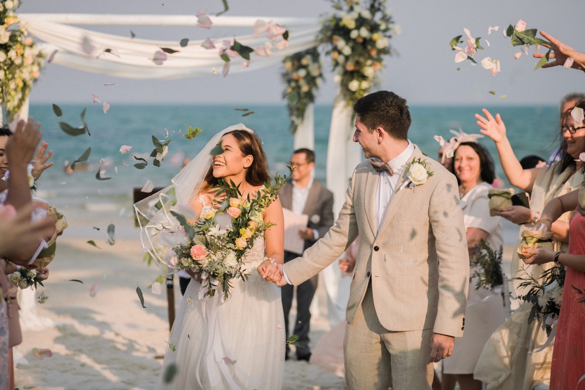 Unveiling the Dreamy Seaside Wedding in Thailand: Tips and&nbsp;Tales